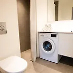 West By Charles Hope Apartamento