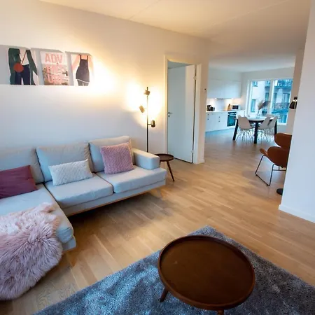 West By Charles Hope Koppenhága