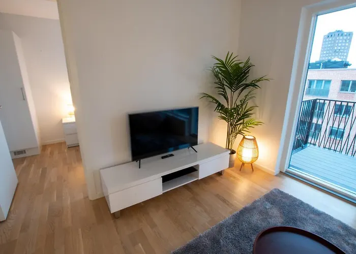 West By Charles Hope Apartament *
